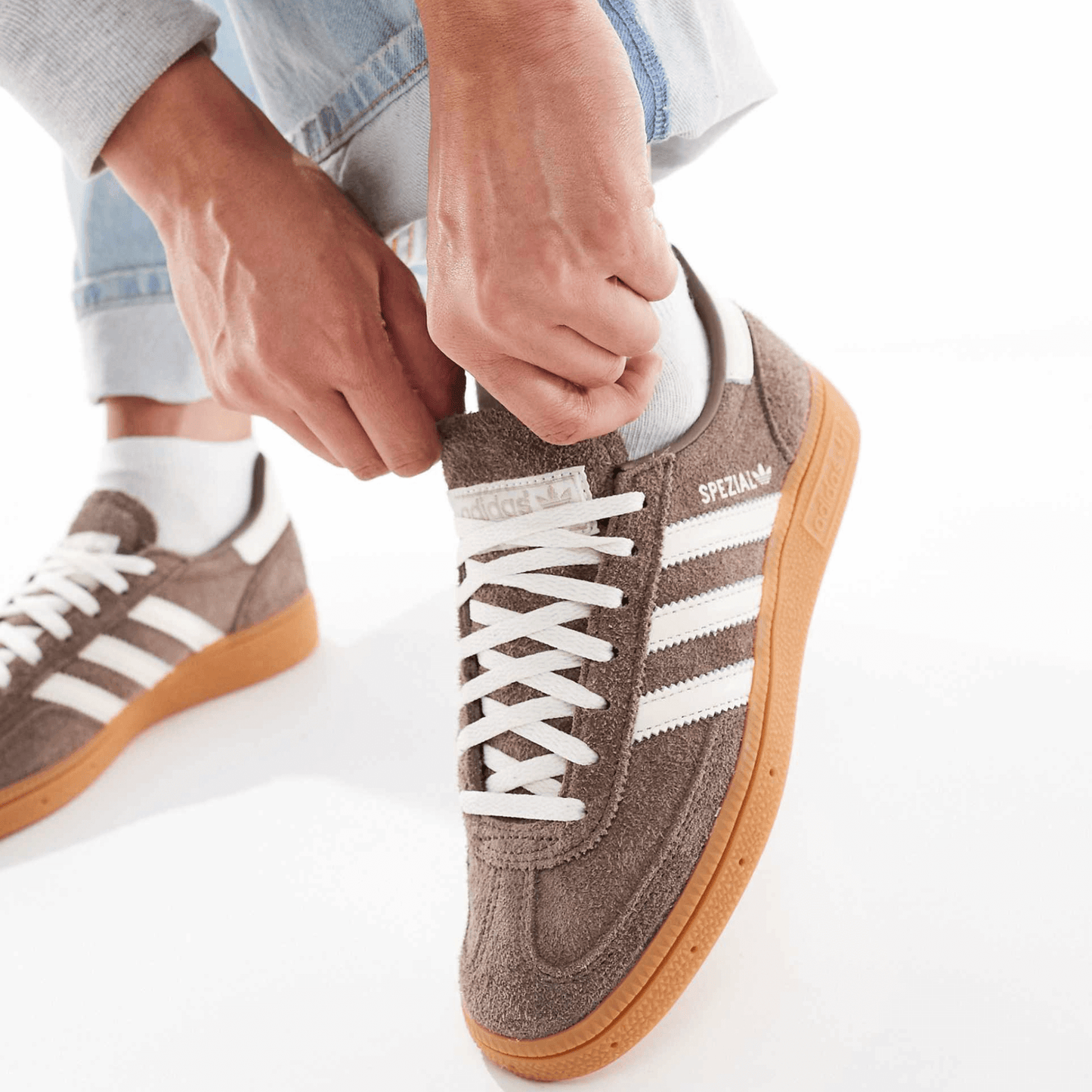Spezial marrón y beige