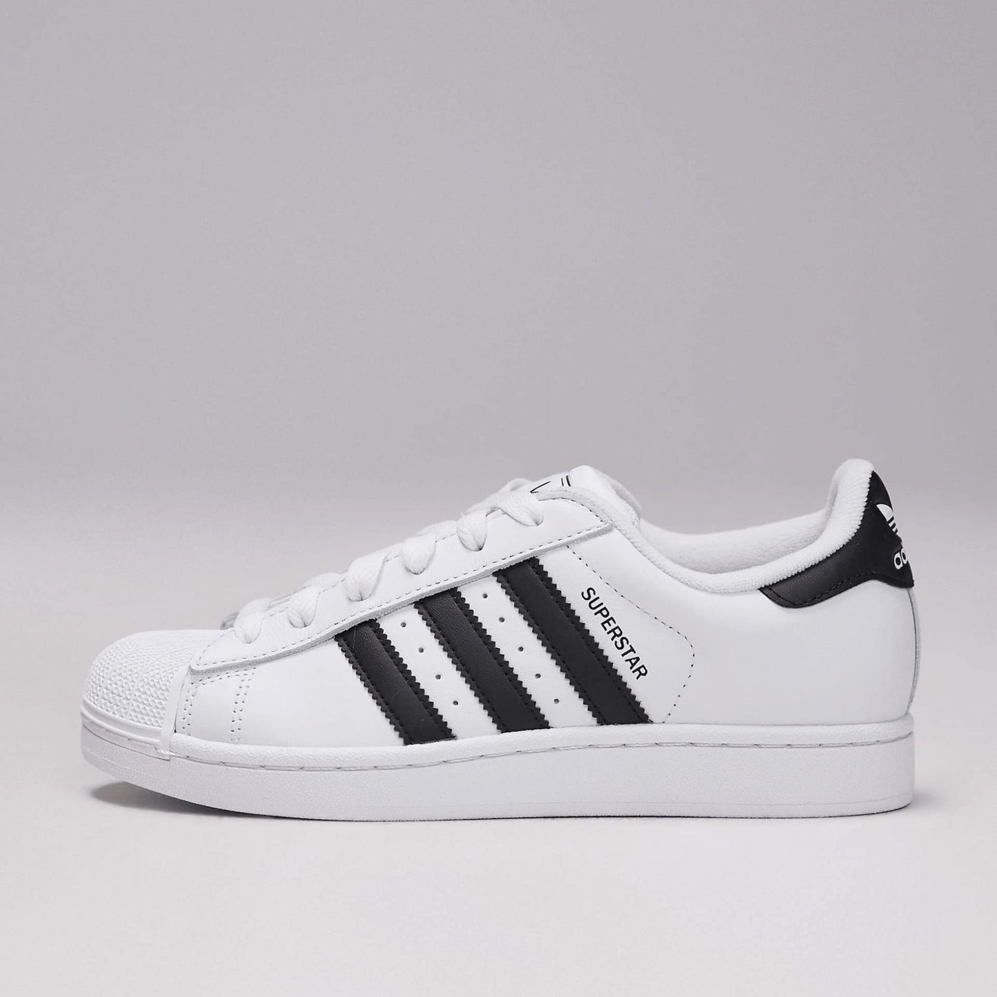 Superstar blanco y negro