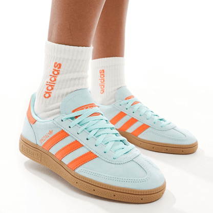 Spezial verde agua y naranja