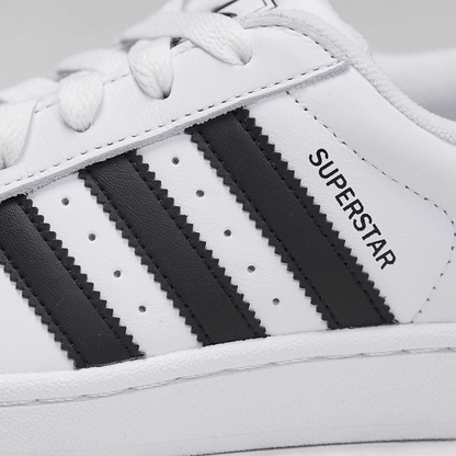 Superstar blanco y negro