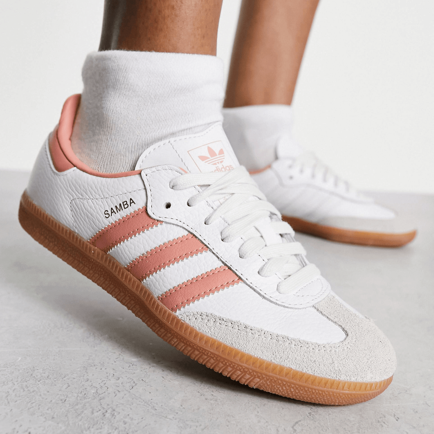 Samba OG blanco y salmón