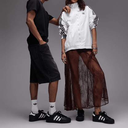 Superstar negro y blanco