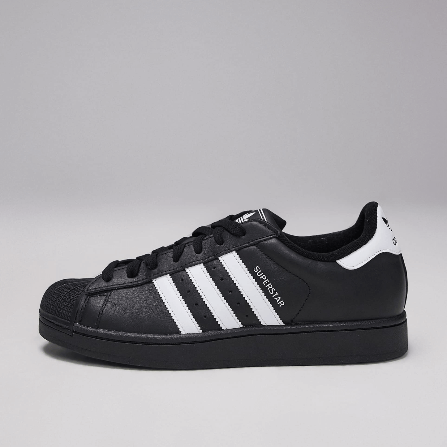 Superstar negro y blanco